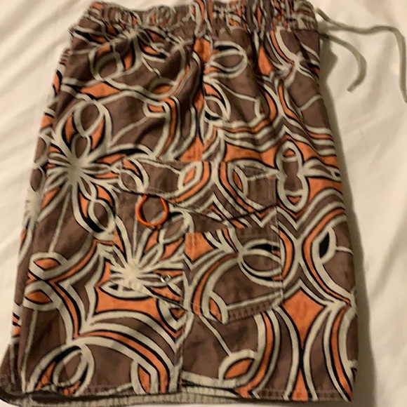 Unused summer / beach shorts - Picture 2 of 3